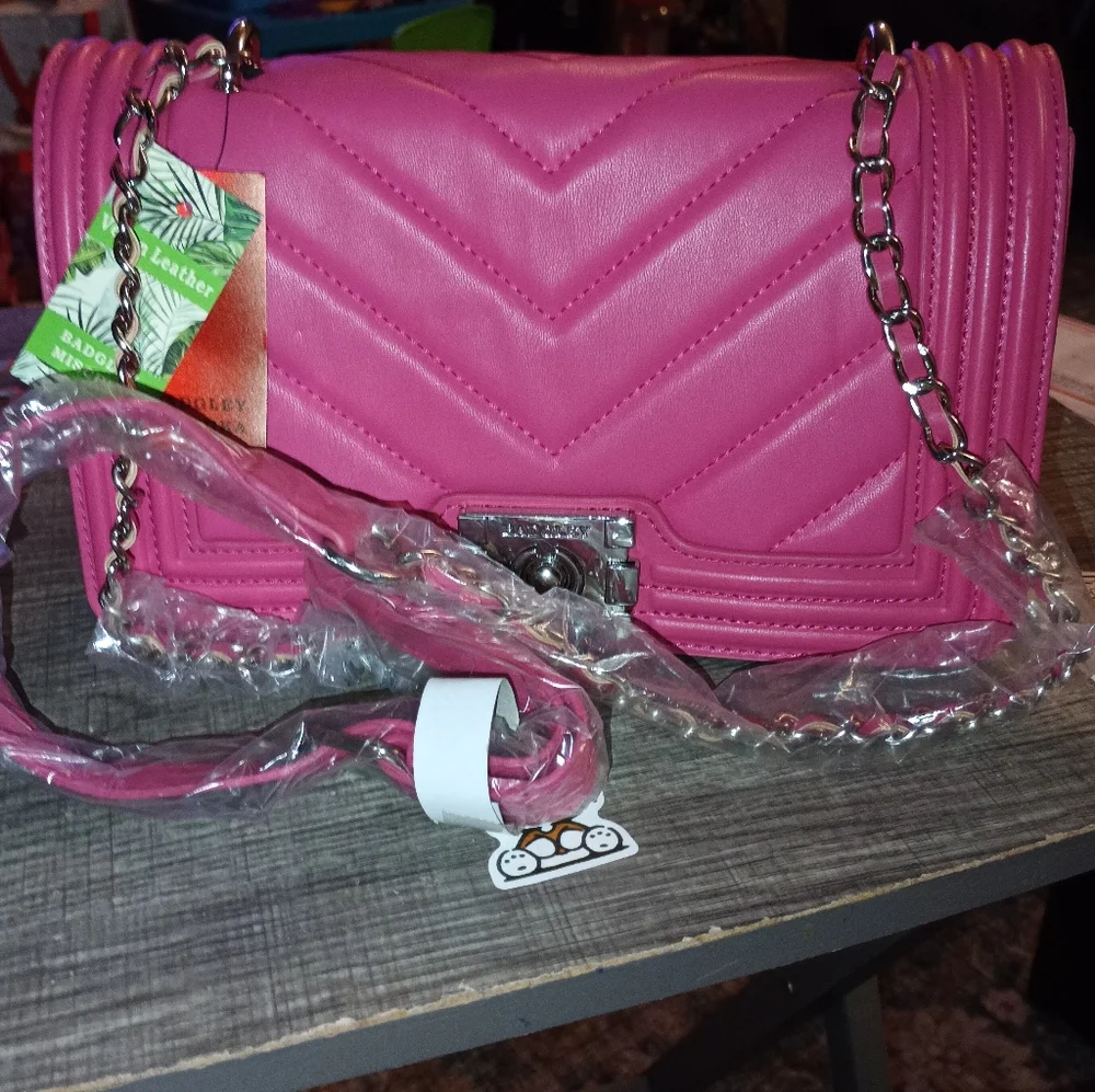 Badgley Mischka Pink Quilted Chain Shoulder Bag - Picture 4 of 6